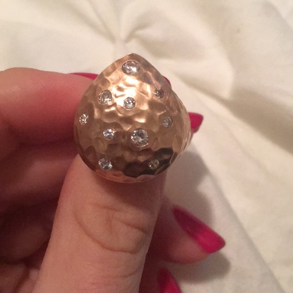 Gorgeous tear ring - Picture 2 of 7